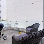 Location 1 Bedroom With Terrace *