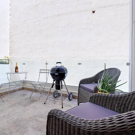 Location 1 Bedroom With Terrace By Buena Vista Apartment