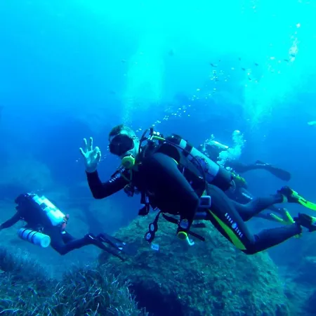 Location 1 Bedroom With Terrace Apartamento