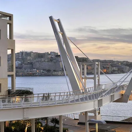 Location 1 Bedroom With Terrace By Buena Vista Sliema