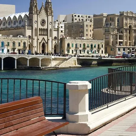 Apartment Location 1 Bedroom With Terrace