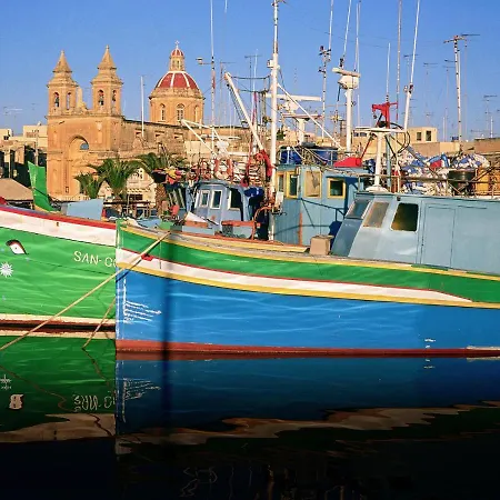 Location 1 Bedroom With Terrace * Sliema