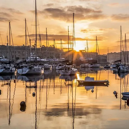 Location 1 Bedroom With Terrace Sliema