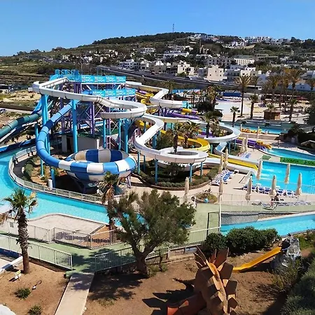 Location 1 Bedroom With Terrace * Sliema