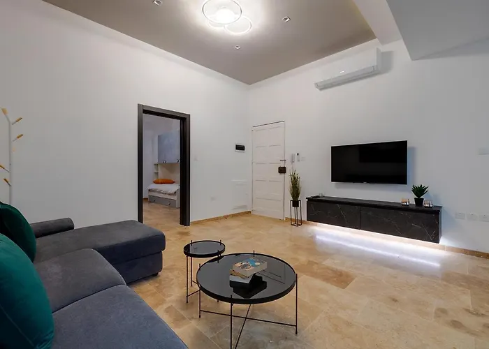 Location 1 Bedroom With Terrace *