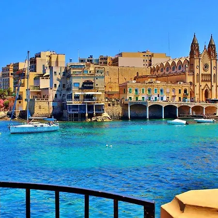 Location 1 Bedroom With Terrace Apartament *